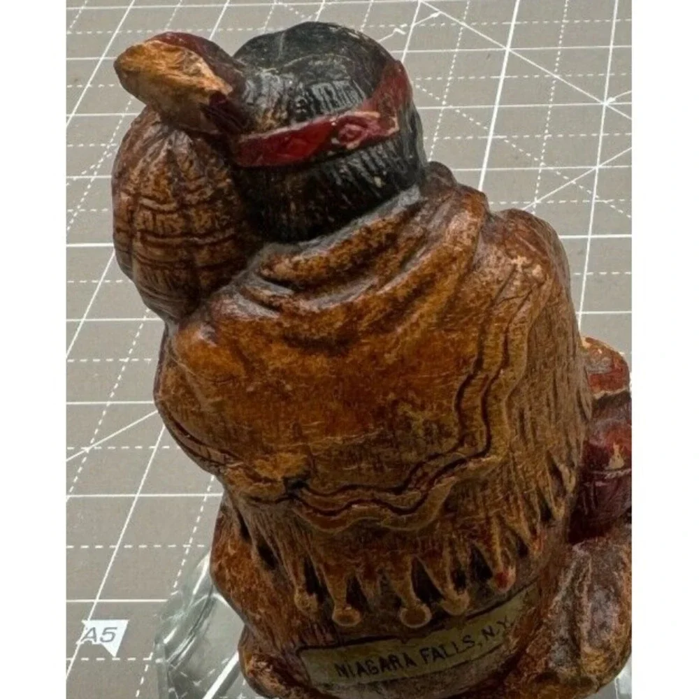 Vintage Niagara Falls NY Souvenir Mother Child Chalkware Figurine 3.5